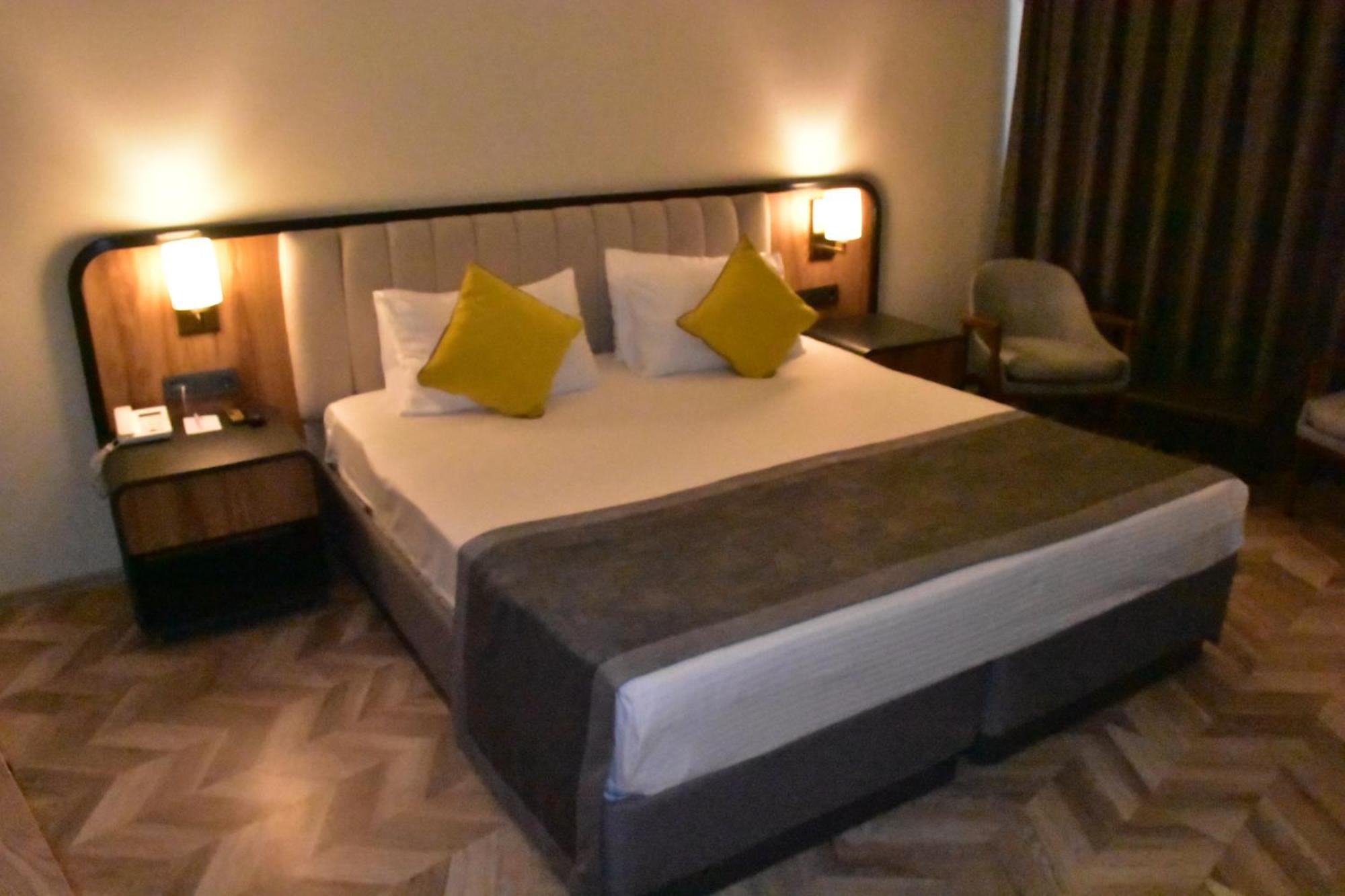 Uk Ankara Hotel Kültér fotó