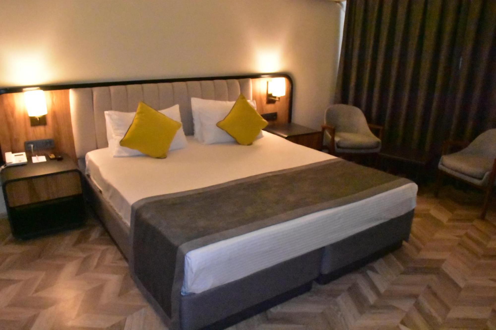 Uk Ankara Hotel Kültér fotó